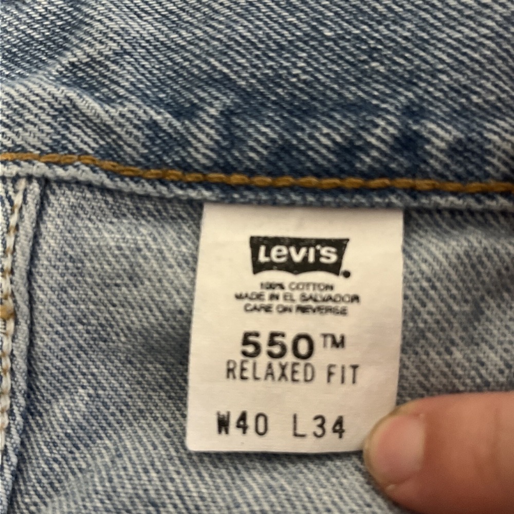 Vintage Levis 550 Jeans Mens 38x34 Relaxed Fit Blue Denim Light Wash Y2K - Picture 4 of 8